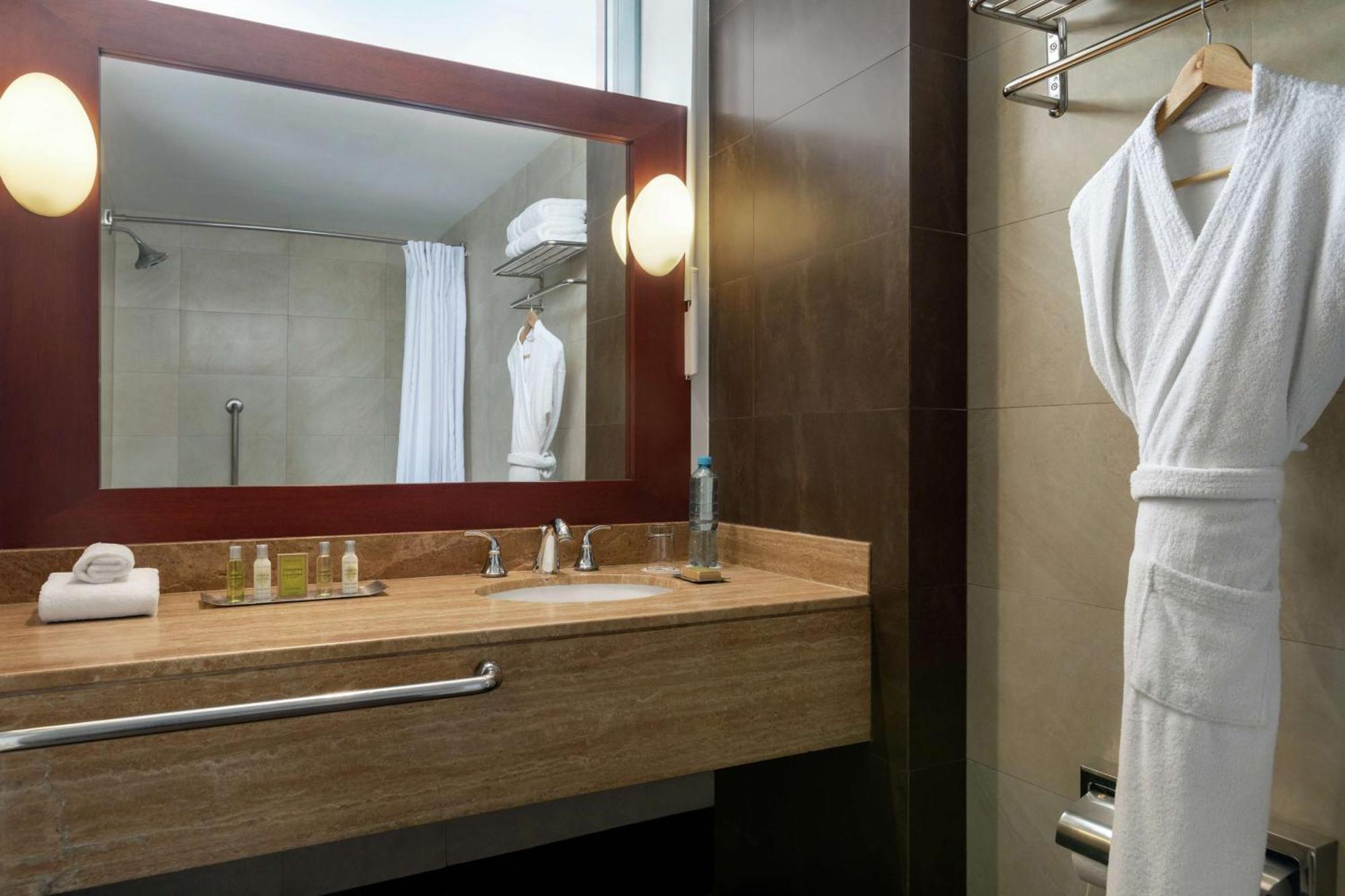 Doubletree By Hilton Lima Miraflores El Pardo Luaran gambar